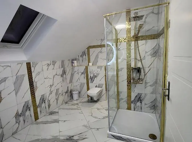 Karkonosze - Klimatyzowany Charlotte Na Deptaku Z Parkingiem W Cenie Karpacz