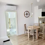 Apartment Karkonosze - Klimatyzowany Charlotte Na Deptaku Z Parkingiem W Cenie *