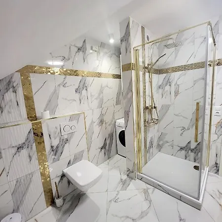 Apartamento Karkonosze - Klimatyzowany Charlotte Na Deptaku Z Parkingiem W Cenie Karpacz