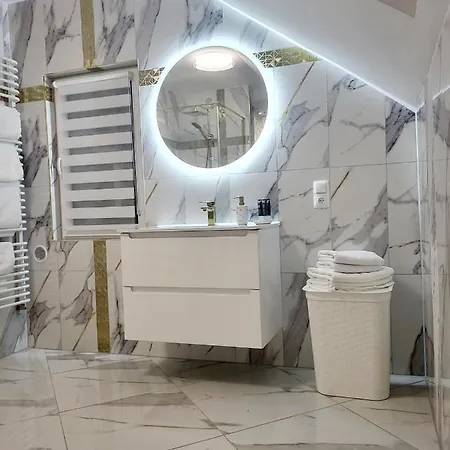 Apartamento Karkonosze - Klimatyzowany Charlotte Na Deptaku Z Parkingiem W Cenie Karpacz