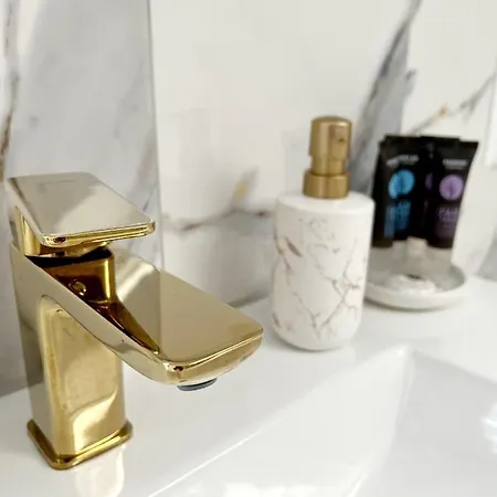 Apartamento Karkonosze - Klimatyzowany Charlotte Na Deptaku Z Parkingiem W Cenie Karpacz