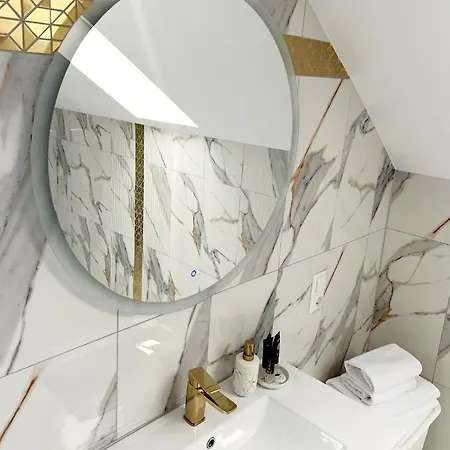 Karkonosze - Klimatyzowany Charlotte Na Deptaku Z Parkingiem W Cenie 아파트