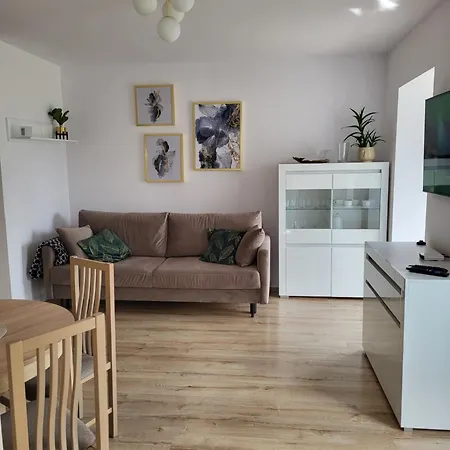 Karkonosze - Klimatyzowany Charlotte Na Deptaku Z Parkingiem W Cenie Karpacz