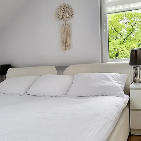 Karkonosze - Klimatyzowany Charlotte Na Deptaku Z Parkingiem W Cenie Apartamento