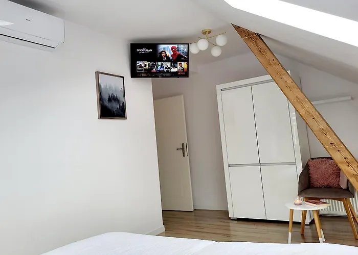 Karkonosze - Klimatyzowany Charlotte Na Deptaku Z Parkingiem W Cenie Apartmán